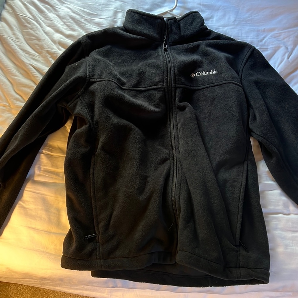 Men’s Columbia zip up, never worn